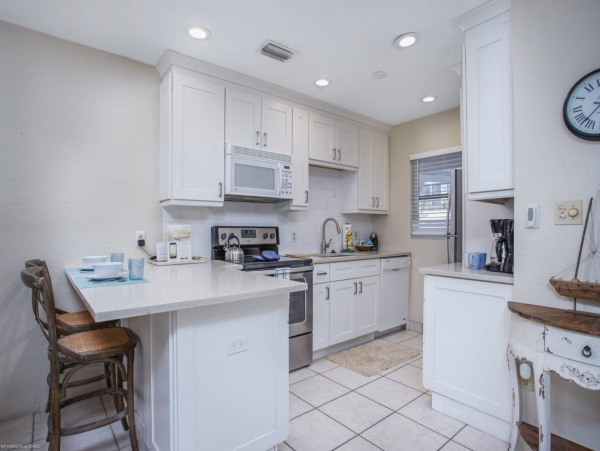 On Beach Siesta Key Vacation Condo Two Bedrolom Sleeps 8
